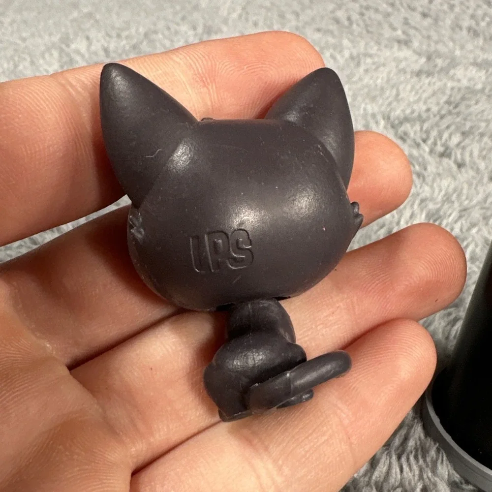 Littlest Pet Shop awesome figure